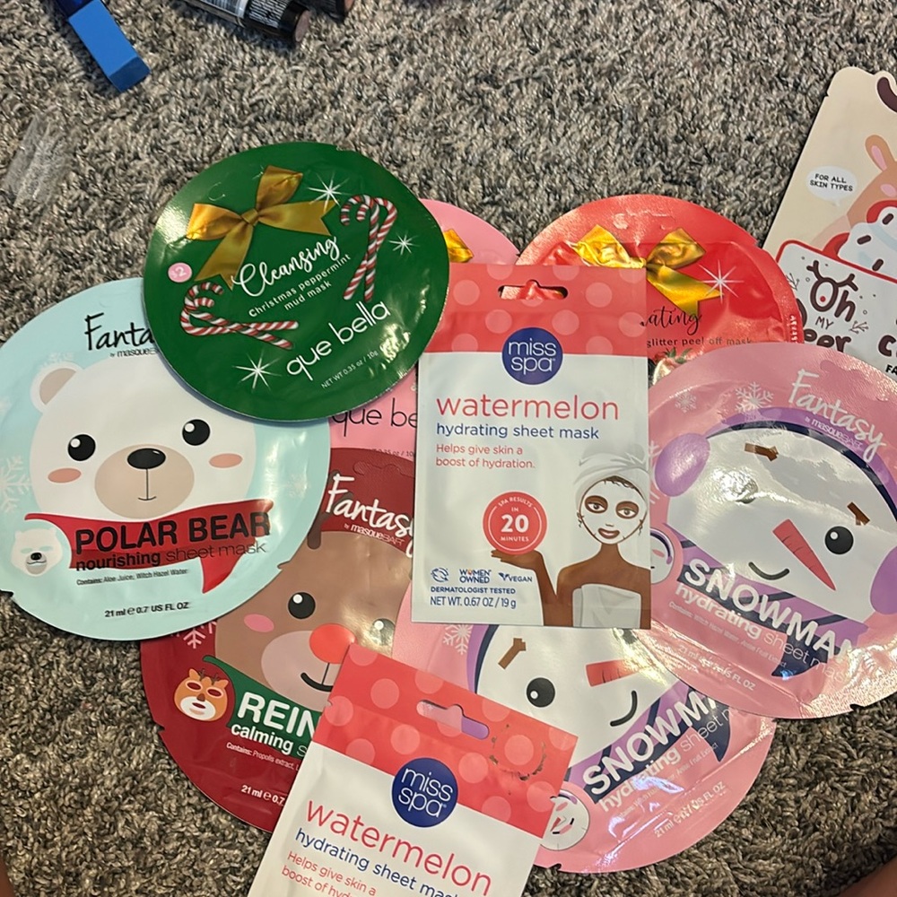 Face masks!! ๐ - Picture 1 of 8